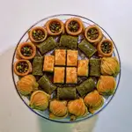 Round Tray Pistachio Baklava 1 Kilo